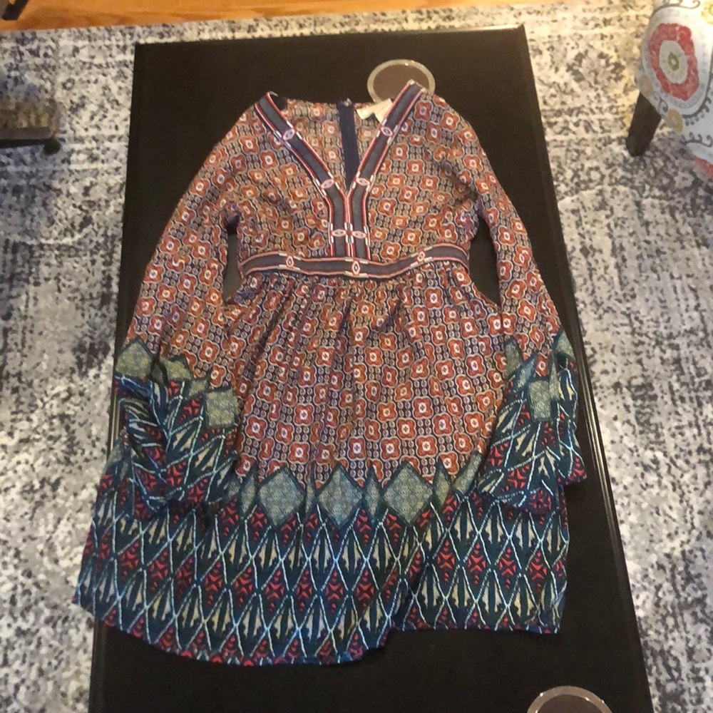 V-neck dress